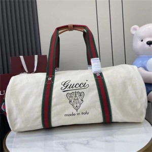 구찌 프린트 캔버스 라지 더플백 816866 2025/신상