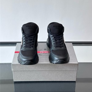 프라다 남성용 스니커즈 P99819-1 2025/신상