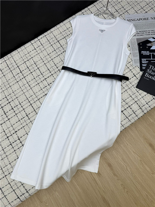 프라다 민소매 원피스 P52495 2025/신상