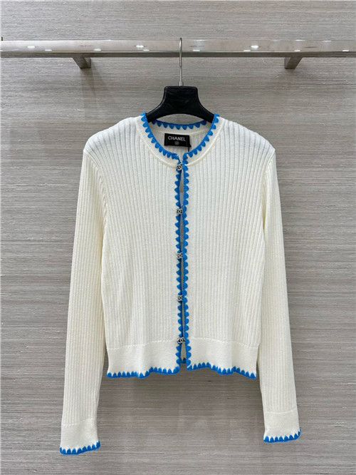 샤넬 긴팔 가디건 C92308 2025/신상