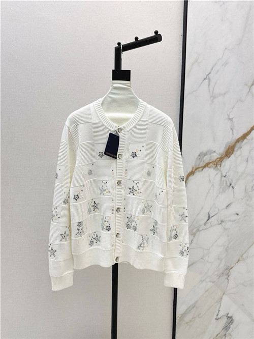 루이비통 캐시미어 긴팔 가디건 L14709 2025/신상