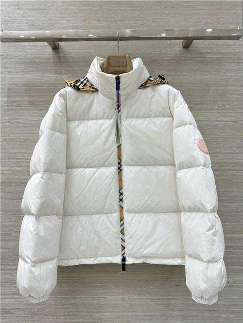 버버리 후드 패딩 자켓 (충전재-오리털) B45806 2025/신상