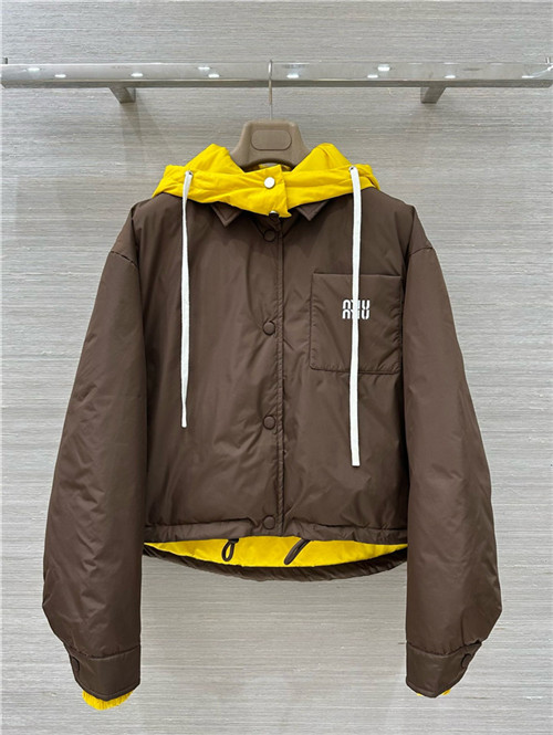 미우미우 후드 패딩 자켓 (충전재-거위털) M55504 2025/신상