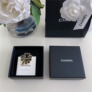 샤넬 브로치 C6071 2025/신상 (정품과 비교가능한 퀄리티 )