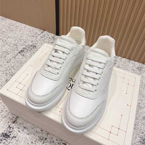 알렉산더맥퀸 남여공용 스니커즈 M19566-1 2025/신상