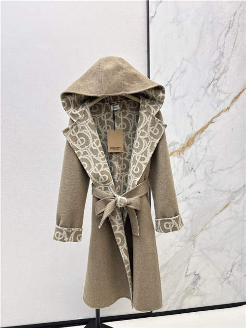 버버리 캐시미어 후드 코트 B68801 2025/신상