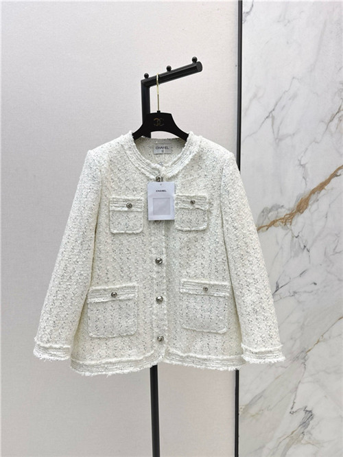 샤넬 패딩 자켓 (충전재-거위털) C54995 2025/신상