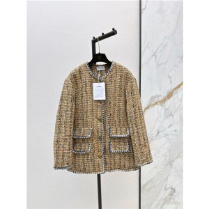 샤넬 패딩 자켓 (충전재-거위털) C55705 2025/신상