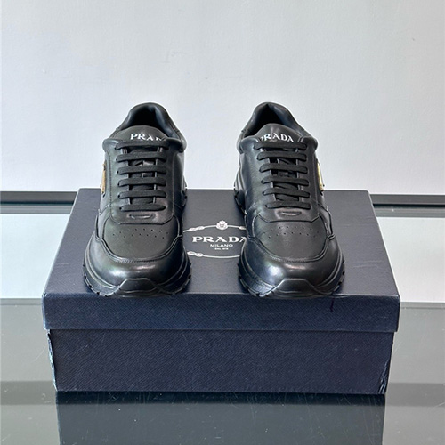 프라다 남성용 스니커즈 P19949-1 2025/신상