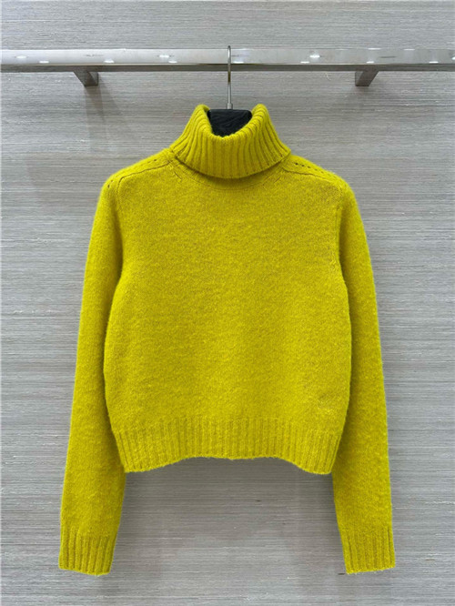 셀린느 긴팔 니트 목플라 C72991 2025/신상