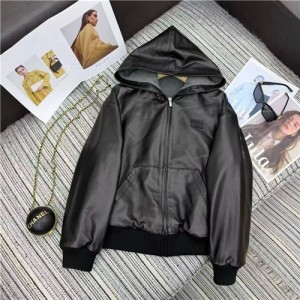 미우미우 양가죽 후드 자켓 M31080 2025/신상