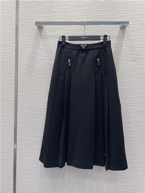 프라다 스커트 P53306 2025/신상