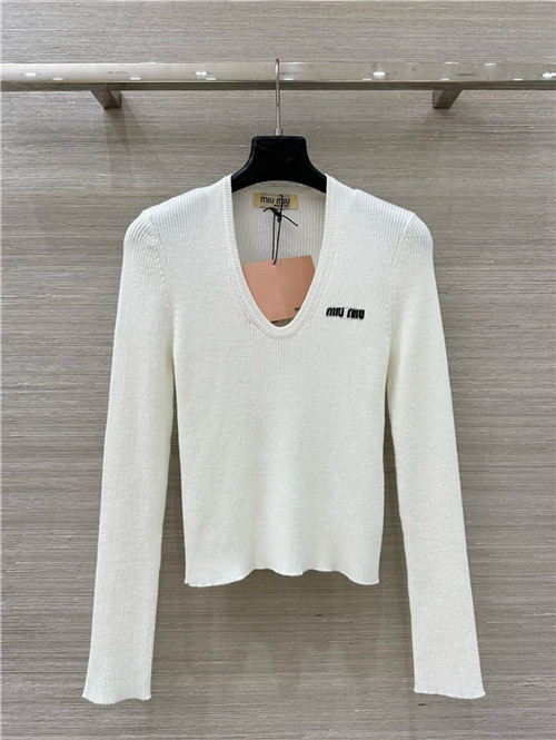 미우미우 긴팔 니트 M02050 2025/신상
