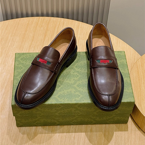 구찌 남성용 로퍼 G67452-2 2025/신상