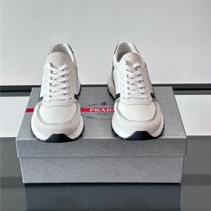 프라다 남성용 스니커즈 P34115-1 2025/신상