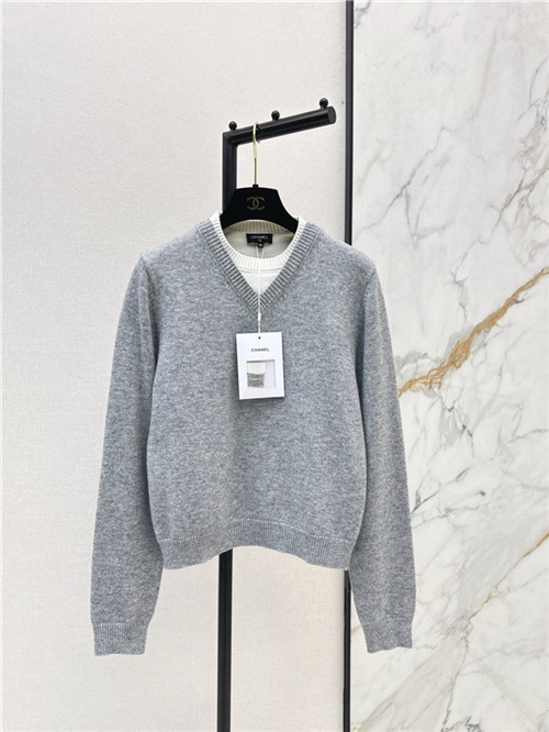 샤넬 긴팔 니트 C82703 2026/신상