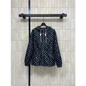 루이비통 양면 후드 자켓 L13308 2026/신상