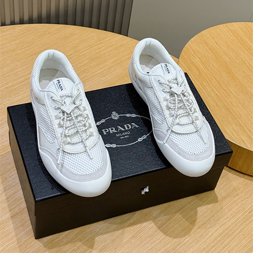 프라다 남성용 스니커즈 P47836-1 2026/신상
