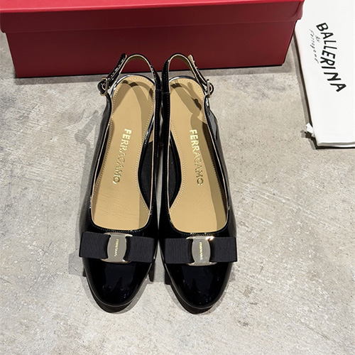 페레가모 여성용 샌들 (굽높이5.5CM) F79896-2 2026/신상