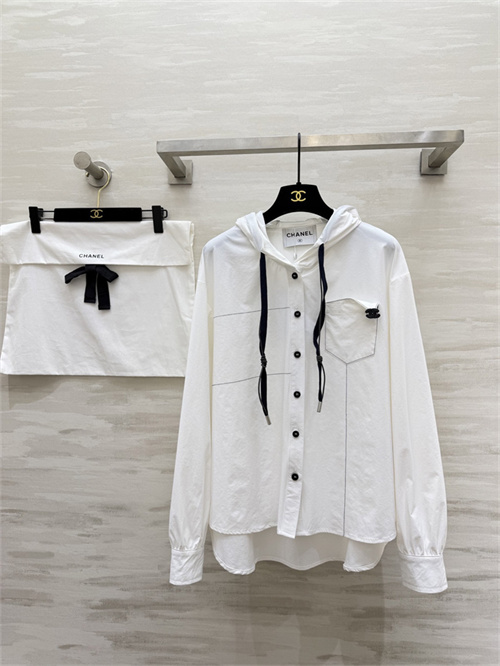 샤넬 후드 긴팔 셔츠 C32809 2026/신상