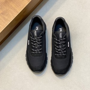 프라다 남성용 스니커즈 P49856-2 2026/신상