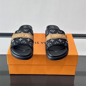 루이비통 남성용 슬리퍼 L51667-1 2026/신상