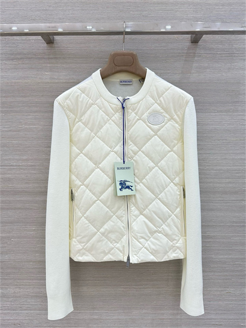 버버리 패딩 자켓 (충전재-오리털) B54995 2026/신상